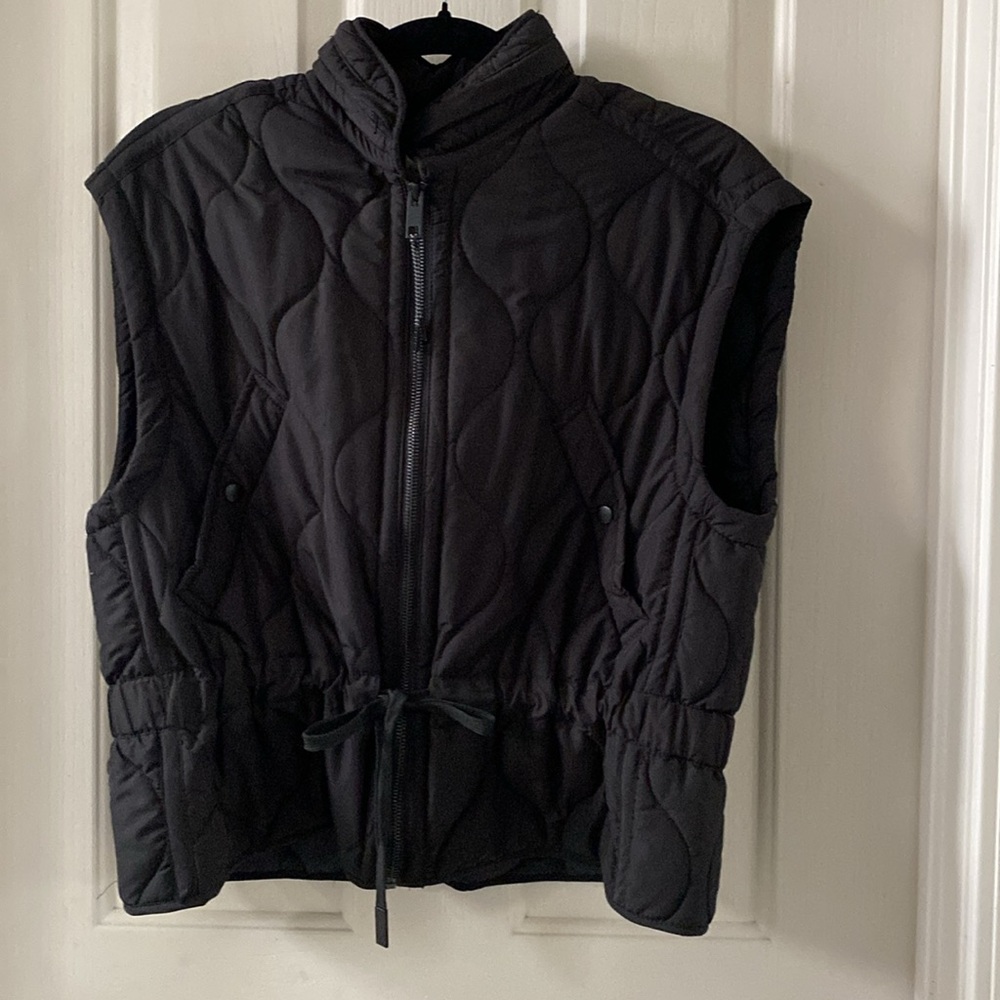 ZARA Women’s Quilted padded light weight vest. Mock neck with hidden hoodie.